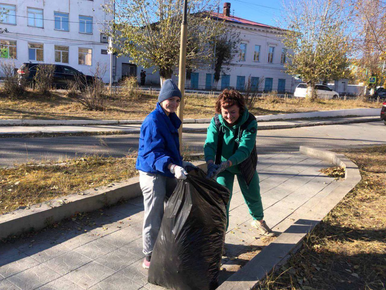  Субботники в самом разгаре! .