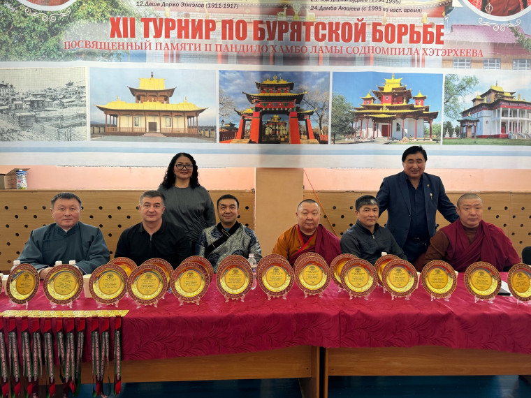 Республиканский турнир по бурятской борьбе "Бүхэ барилдаан" в Кяхте!. Республиканский турнир по бурятской борьбе "Бүхэ барилдаан" в Кяхте!.